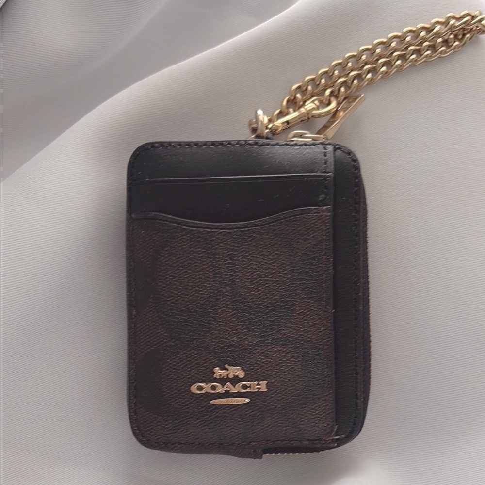 Coach Zip Card Case in Signature Canvas Gold/Walnut/Black
